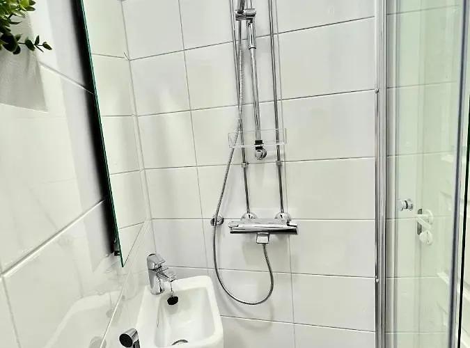 Apartment Renovated Studio Toeoeloe *