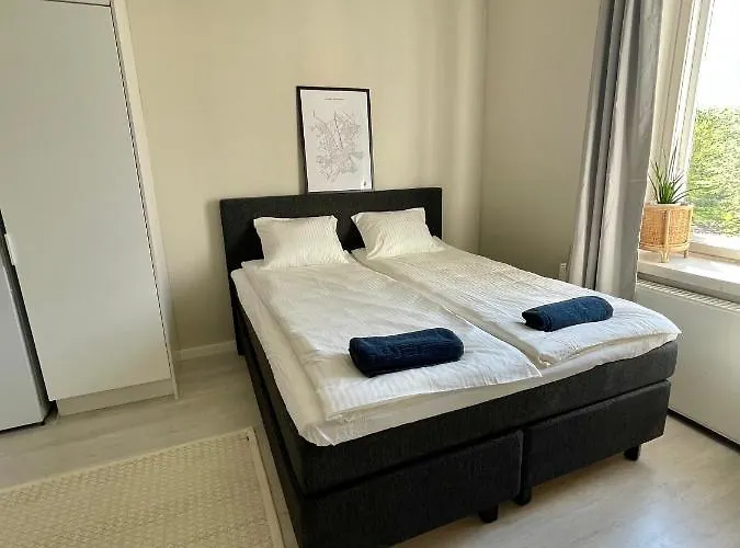 Apartment Renovated Studio Toeoeloe Helsinki